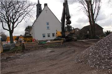 Das Fundament für den Anbau an der St.-Trinitatis-Kirche ist von einem Geologen inzwischen abgenommen worden,