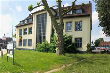 Das Gebäude der ehemaligen Steintorschule diente zwischenzeitlich unter anderem als Flüchtlingsunterkunft.