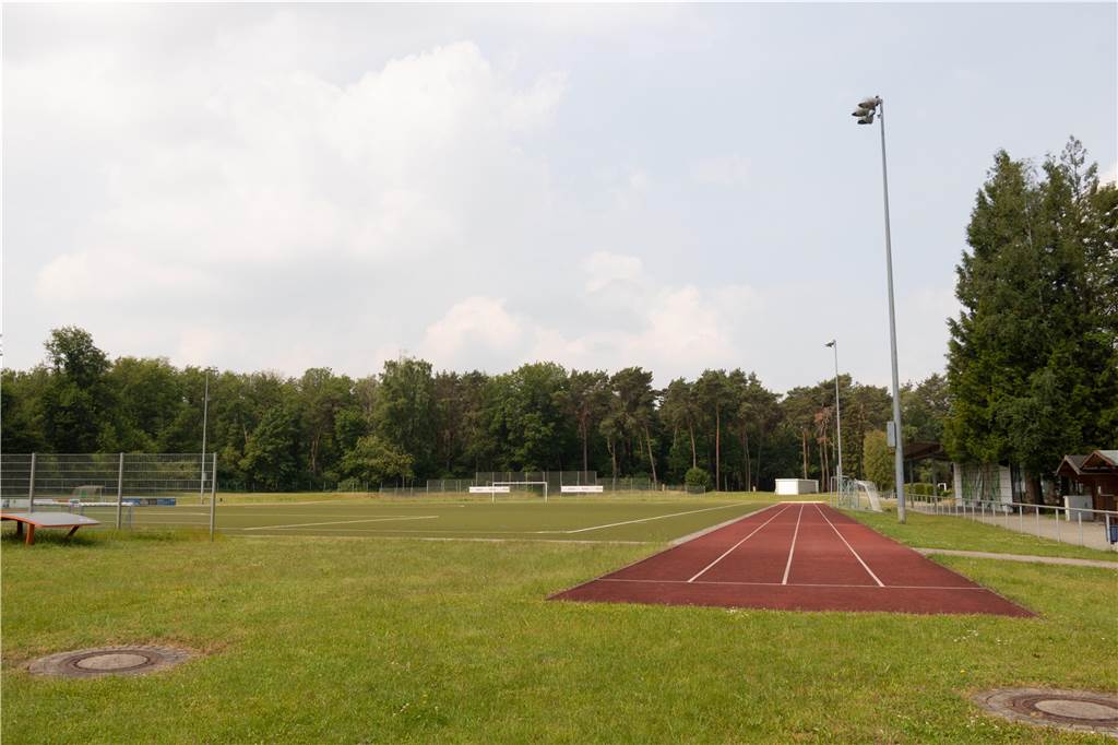 VfL Grafenwald: Tribünen-Graffiti ist erst der Anfang Das Gelände des VfL Grafenwald soll Stück für Stück attraktiver gestaltet werden.