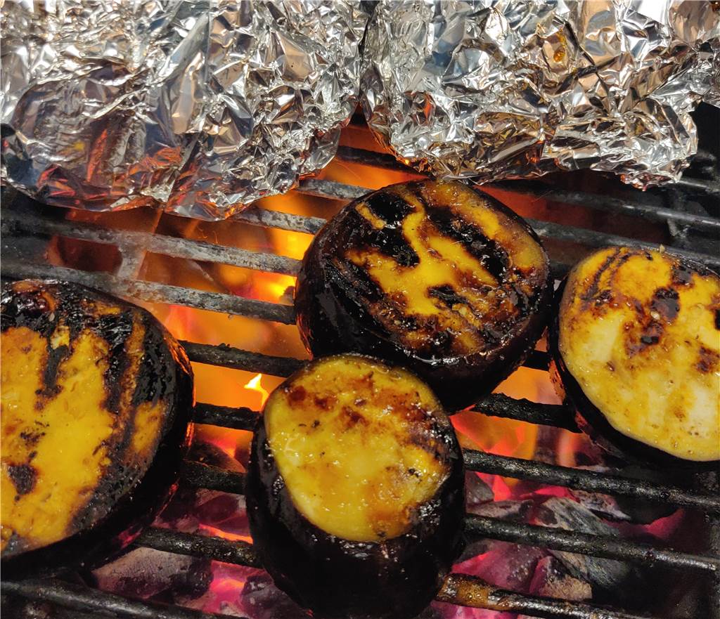 Ahauser Profikoch verrät drei Rezepte für den vegetarischen Grillabend Das Gemüse wird auf dem Grill schön braun.