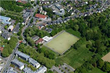 Das gesamte Gelände vom Sportplatz bis zum benachbarten Grundstück, das einst das FAB beheimatete, soll überplant werden.