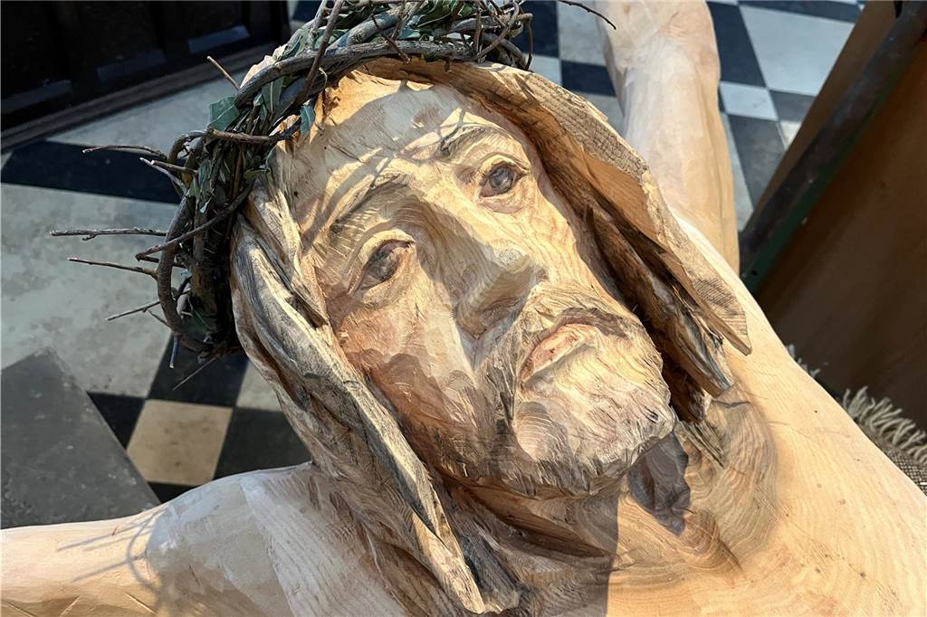 Das Gesicht der Christus-Figur