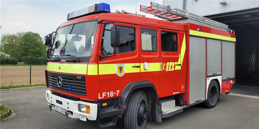 18-Jähriger klaut Feuerwehrauto und fährt mit Sirene durch Dortmund und Holzwickede Das gestohlene Einsatzfahrzeug der Freiwilligen Feuerwehr ist zurück im Gerätehaus.