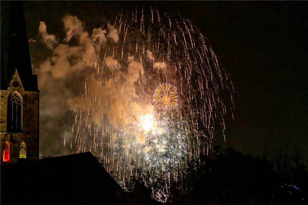 Das große Brilliant-Feuerwerk am Montag auf Sim-Jü.