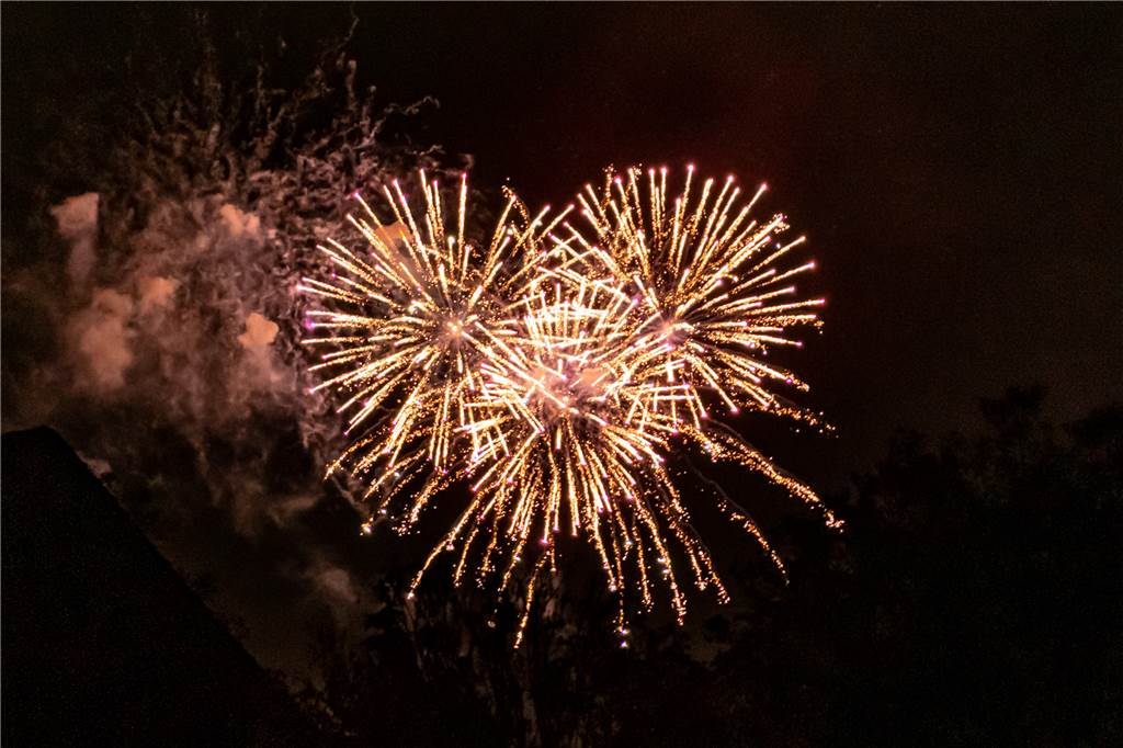 Das große Brilliant-Feuerwerk am Montag auf Sim-Jü.