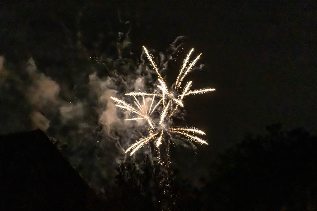 Das große Brilliant-Feuerwerk am Montag auf Sim-Jü.