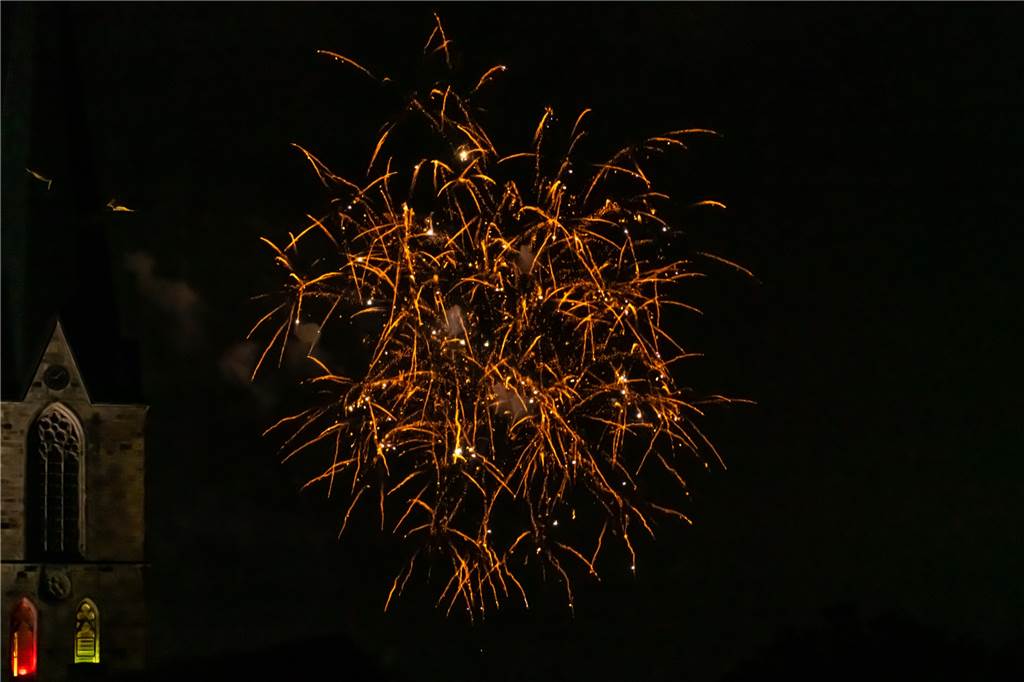 Das große Brilliant-Feuerwerk am Montag auf Sim-Jü.