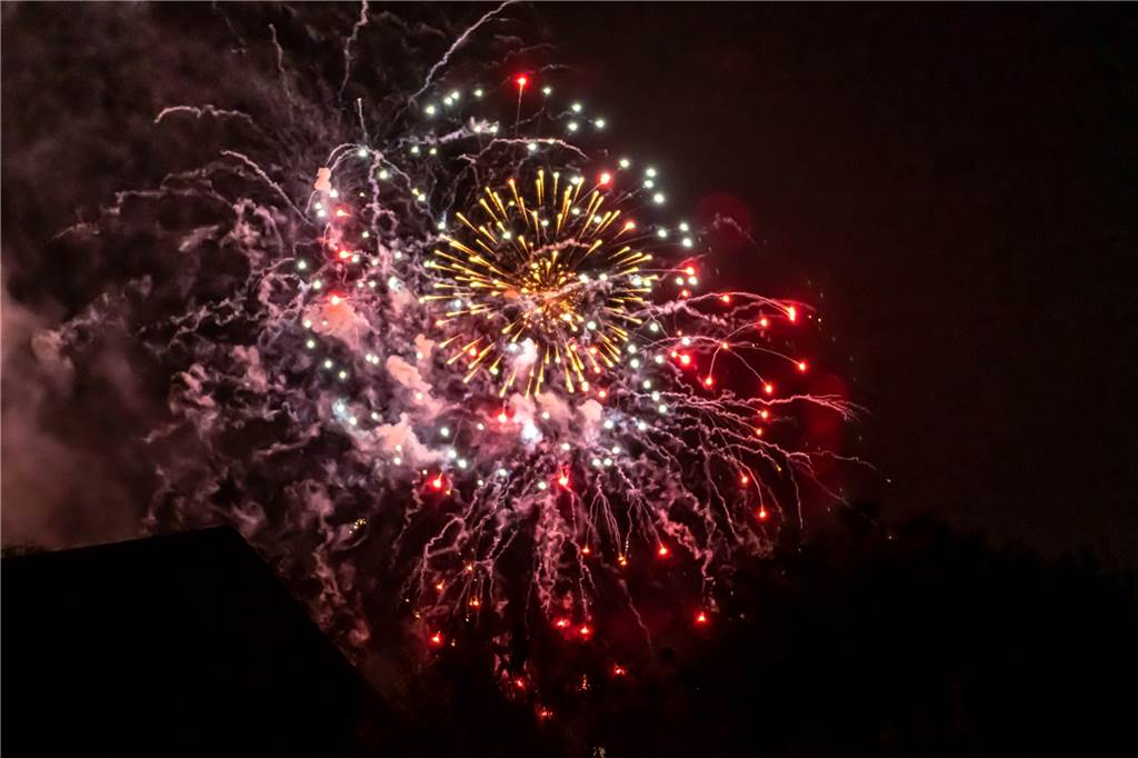 Das große Brilliant-Feuerwerk am Montag auf Sim-Jü.