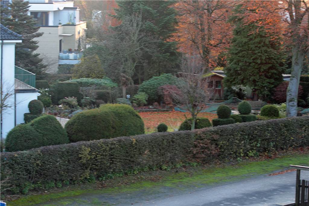 18 neue Mietwohnungen in Werne statt Leenders-Haus: Das sind die genauen Pläne Das Grundstück (hier der Blick in den Garten), auf dem 18 neue Mietwohnungen entstehen sollen, ist 1600 Quadratmeter groß.