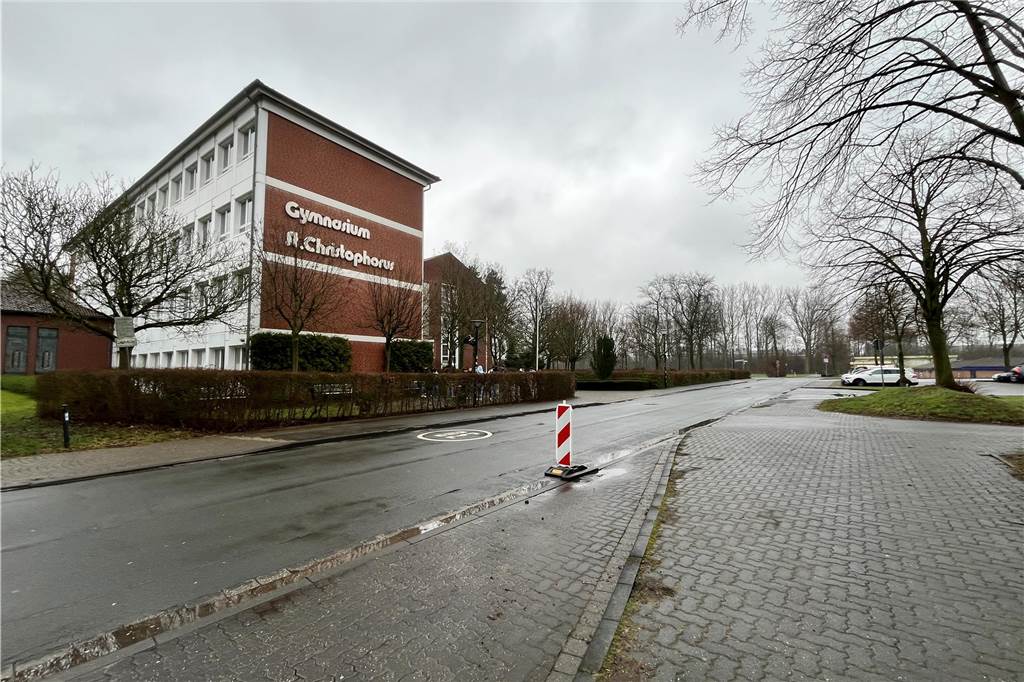 Das Gymnasium St. Christophorus in Werne von außen.