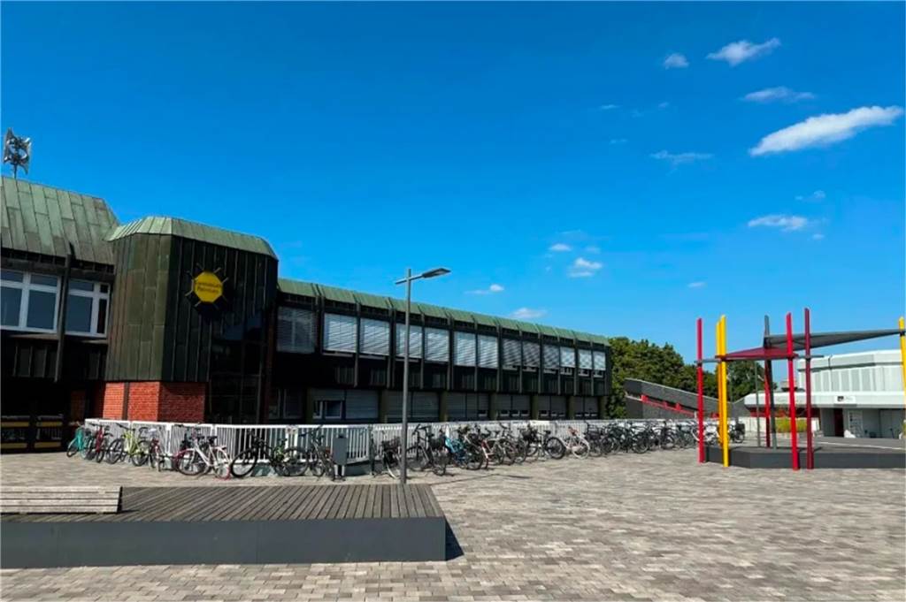 Anmeldezahlen 2025/2026: Zwei weiterführende Schulen verlieren weiter Gymnasium Petrinum