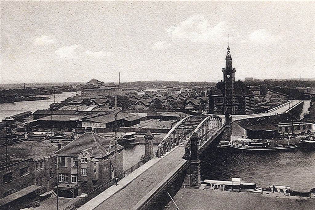 Kreuz-Grundschule: Berühmter Stadtbaurat lieferte die Pläne für Prachtbau Das Hafenamt war 1899 nach Entwürfen von Kullrich entstanden.