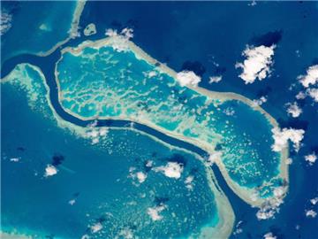 Das Handout der NASA zeigt das Great Barrier Reef, fotografiert von der ISS aus. Foto: NASA