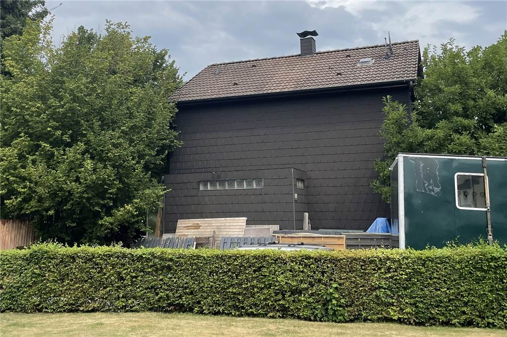 Zu viele Gammelhäuser im Dortmunder Westen: Stadtrat Wilde reicht es Haus an der Dellwiger Straße