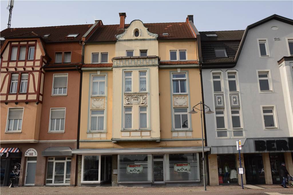 Das Haus an der Kreisstraße 60 wird in einer online-Anzeige zum Verkauf angeboten.