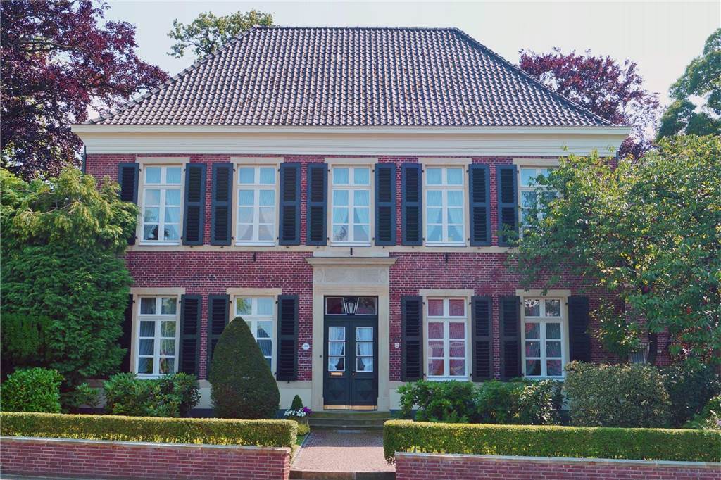 Das „Haus Steverding“ in Stadtlohn öffnet am Denkmaltag seine Türen Das Haus Steverding an der Dufkampstraße 30 in Stadtlohn. 1983 wurde es als klassizistisches Bürgerhaus unter Denkmalschutz gestellt.