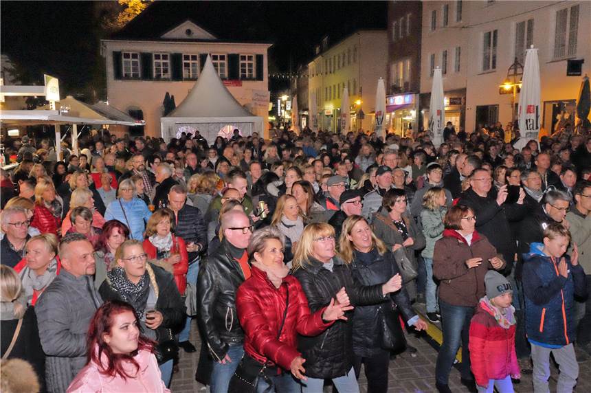 Das Aus für Bierbörse und Herbstfest in Dorsten ist wohl besiegelt Das Herbstfest mit Konzerten auf dem Marktplatz wird es in dieser Form in Dorsten nicht geben können.