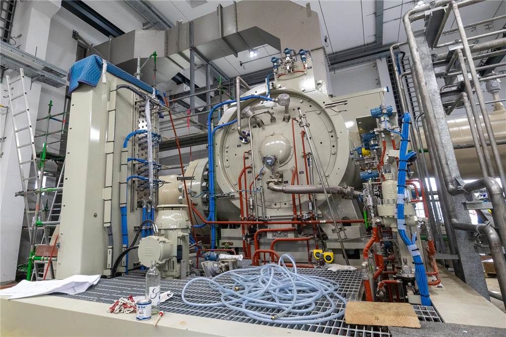 Gasverdichterstation hat bis zu 200 Millionen Euro gekostet Gasverdichter auf der Station in Legden.