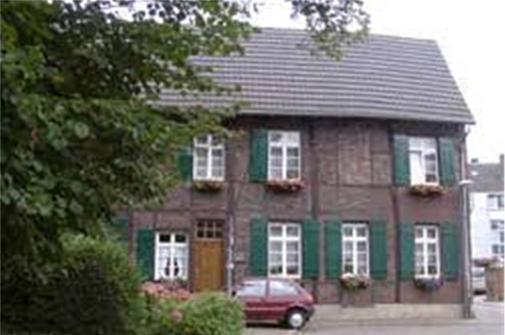Historisches Haus Seidemann soll wieder glänzen Das historische Gebäude „ An der Vehme“ aus dem Komplex des alten Xantener Speichers aus dem 16. Jahrhundert ist im privaten Besitz der Familie Jägering.