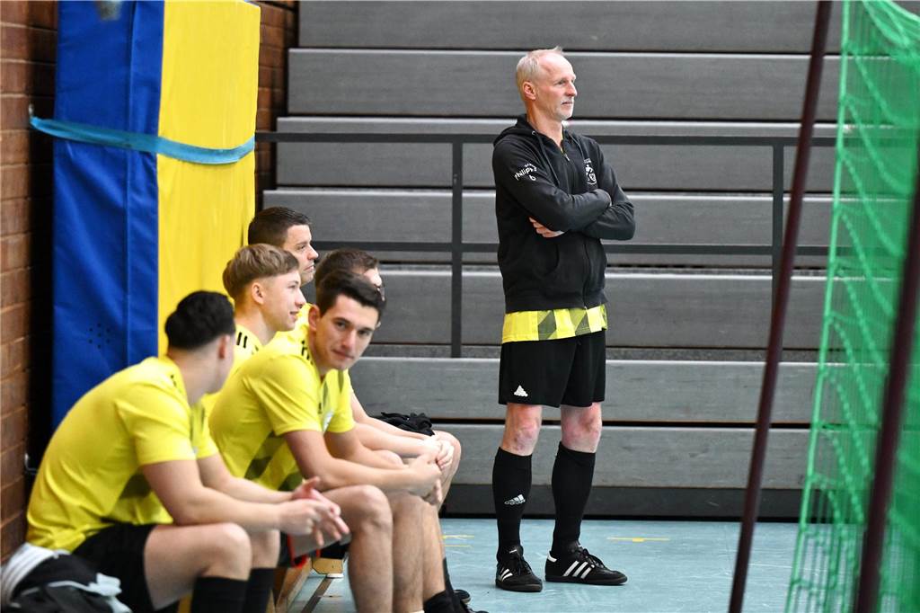 Das Hobbyturnier der IGF Haltern hat das Jahr 2025 fußballerisch eröffnet. Mit dabei waren viele bekannte Gesichter aus der Stadt. Im Finale setzte sich Alemania Haltern 47 gegen Brilon Wald knapp mit 1:0 durch.