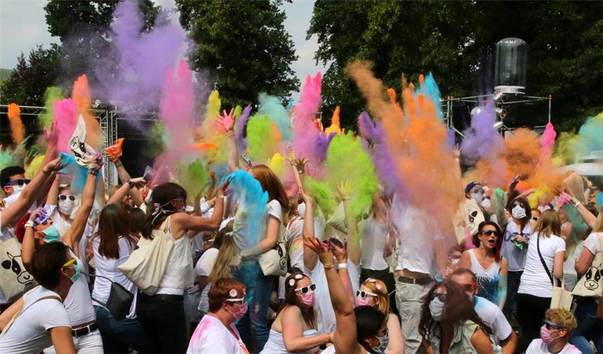 Das Holi-Festival hat es nach Ahaus geschafft. Und ist dort gut angekommen.