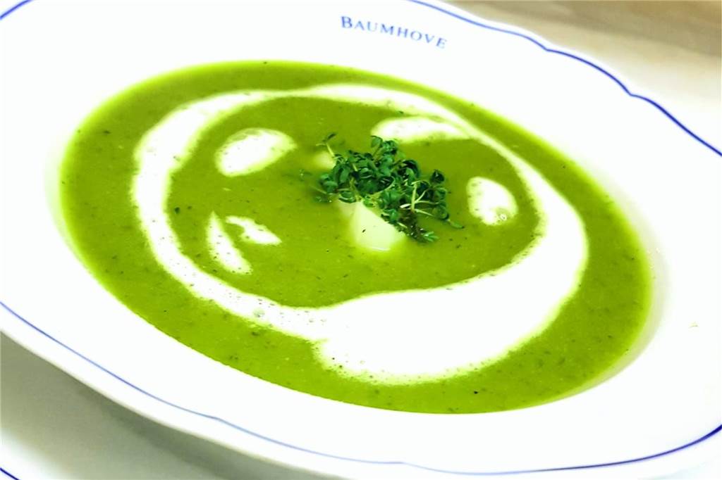 Lamm, Struwen und Spargel: Diese Restaurants in Werne bieten Ostermenüs „to go“ an Das Hotel-Restaurant Baumhove in Werne bietet auch zu Ostern einen Abholservice an. Dazu gehören klassische Ostergerichte, aber auch eine Bärlauchcremesuppe.