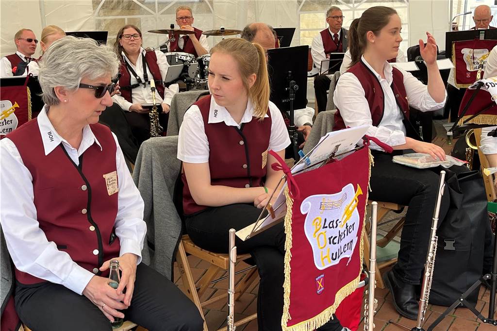 Musikerinnen des Blasorchesters Hullern