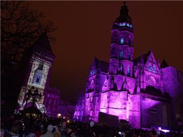Das illuminierte Kosice. Foto: STR