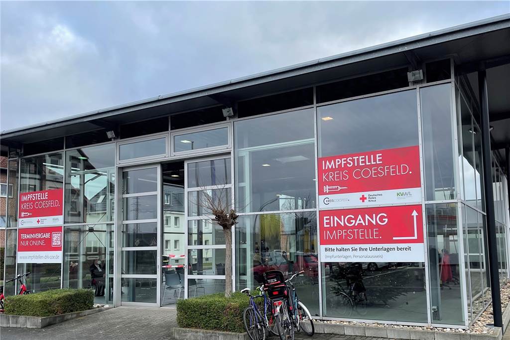 Impfzentrum in Lüdinghausen: Eine Altersgruppe dominiert bei Coronaimpfungen Das Impfzentrum in Lüdinghausen ist eine Anlaufstelle, um sich gegen das Coronavirus impfen zu lassen. Auch Hausärzte können die Vakzine ausgeben.