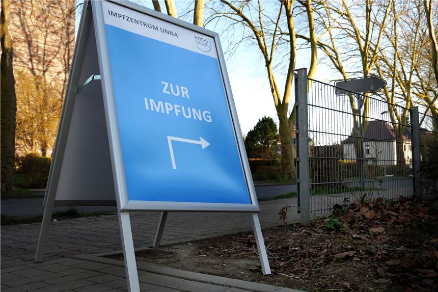 Impfzentrum verkürzt Öffnungszeiten – bald impfen nur noch die Hausärzte Das Impfzentrum in Unna schließt Ende des Monats. Auch die mobilen Impfteams werden ab Oktober nicht mehr unterwegs sein.