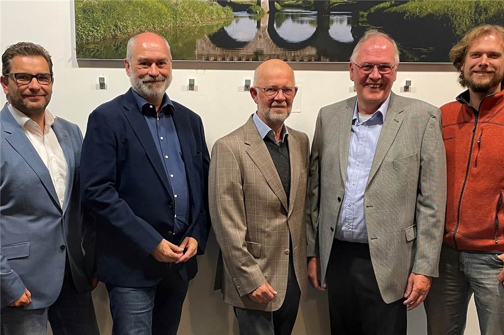 Bürgerenergiegenossenschaft für Olfen, Selm, Datteln: „Toller Start“ Das ist der Vorstand der neuen Energiegenossenschaft (v. l.): Ralf Wozniak, Thomas Poesz, August Schlaphorst, Norbert Möller und Boris Gobrecht.