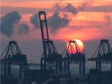 Das Jahr 2016 geht mit guten Prognosen vom Ifo-Institut zu Ende. Foto: Christian Charisius