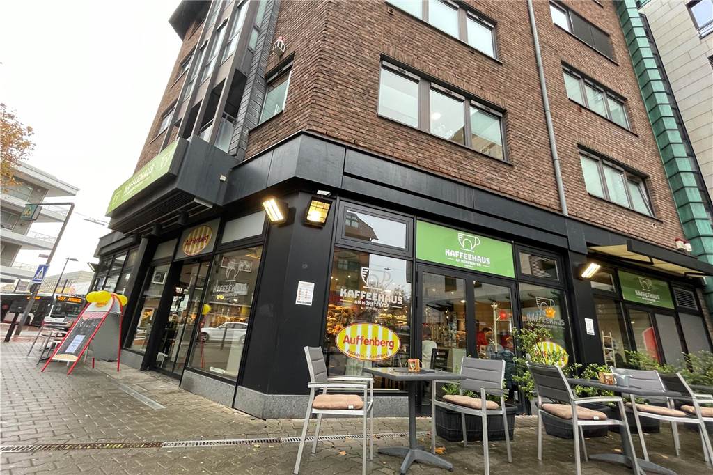 Bäckerei schließt Café in Castrop-Rauxel: Isabel Auffenberg fehlen immer mehr Fachverkäufer Das Kaffeehaus am Münstertor in der Castroper Altstadt wird seit November 2021 von der Bäckerei und Konditorei Auffenberg betrieben.