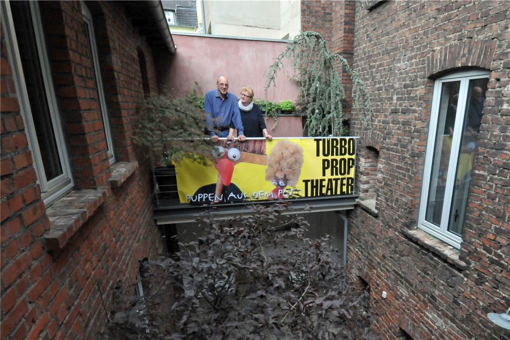 Turbo Prop Theater: Harte Zeiten für Beppo Besen und seine Freunde Das kleine Turbo Prop Theater liegt etwas versteckt im Burgunderviertel.