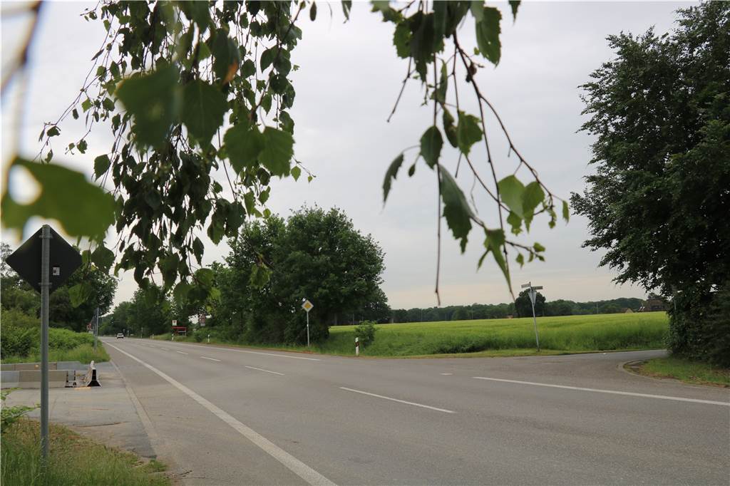 Planungen für den Neubau der Feuerwache in Kirchhellen schreiten voran Blick auf die Rentforter Straße