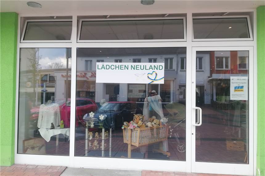 „Lädchen Neuland“ in Lünen öffnet: Kleidung und Spielsachen für Ukrainer Das Lädchen Neuland öffnet erstmals am Dienstag (19. April) für Geflüchtete aus der Ukraine.