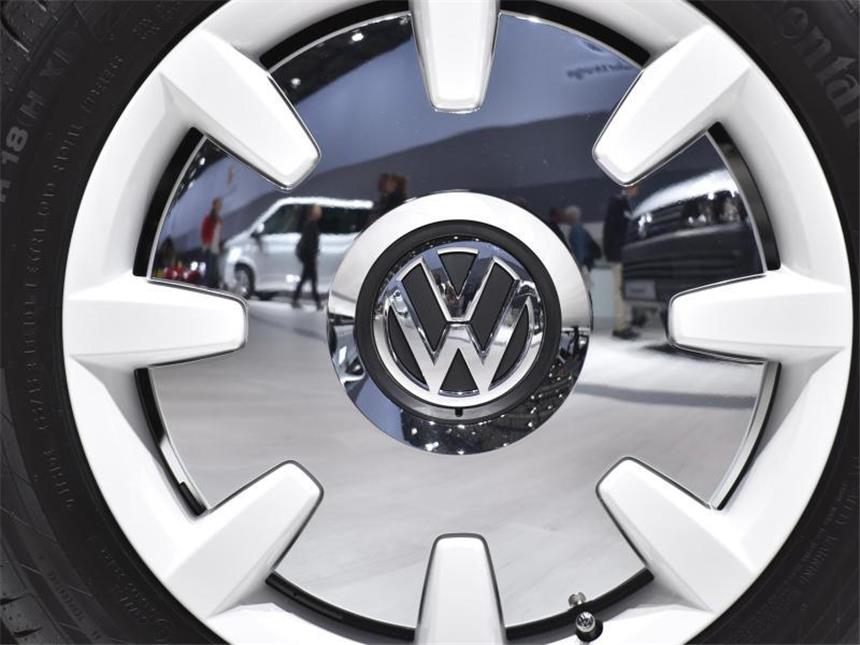 Land Niedersachsen stärkt VW-Spitze den Rücken Das Land Niedersachsen als wichtiger VW-Anteilseigner stellt sich demonstrativ hinter Arbeitnehmervertretung und VW-Spitze. Foto: Ole Spata