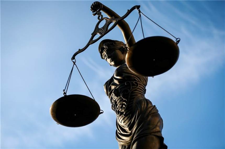 Frau nach Verabreichung von K.-o.-Tropfen vergewaltigt Das Landgericht Köln hat einen Mann zu einer langen Haft verurteilt. Dieser hat eine Frau vergewaltigt und die Tat gefilmt.