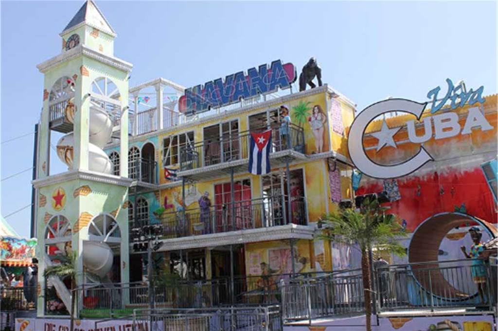 Simjü 2019 nimmt konkrete Formen an: Neue Karussells, aber klettern die Bierpreise? Das Laufgeschäft „Viva Cuba“ bietet auf vier Etagen verschiedene Effekte und Features an.