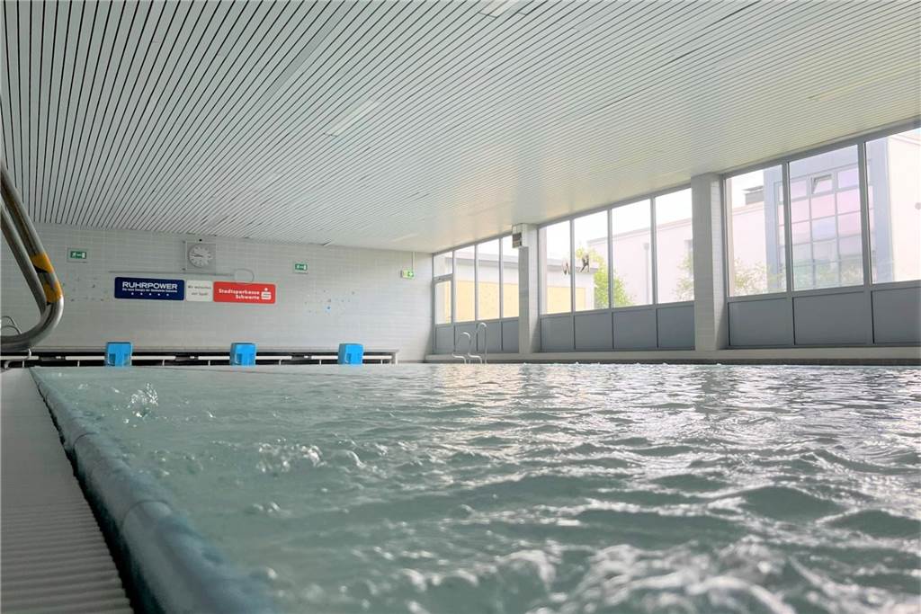 „Express-Lieferung“: SPD-Chef zur Förderung für das Lehrschwimmbecken Das Lehrschwimmbecken in Schwerte-Ergste