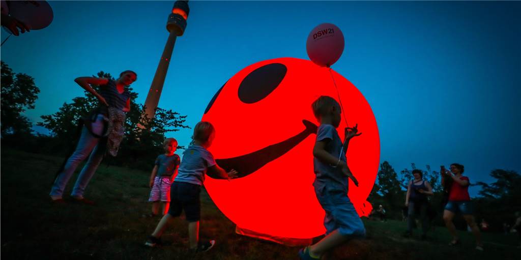 Westfalenpark: Findet das Lichterfest trotz Energiekrise statt? Lichtskulptur beim Lichterfest im Dortmunder Westfalenpark.