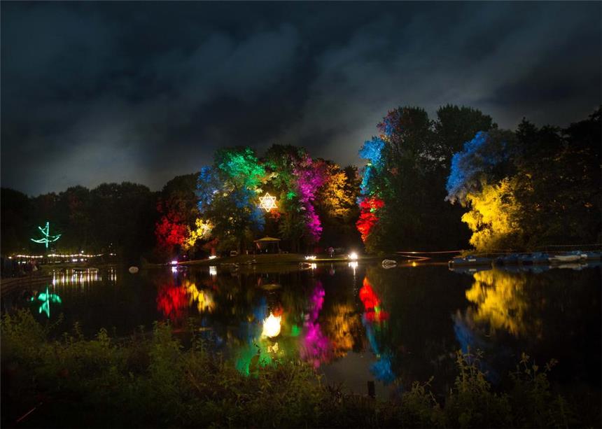 Das müssen Sie übers Lichterfest im Fredenbaumpark wissen Das Lichterfest im Fredenbaumpark hatte zuletzt 2013 stattgefunden.