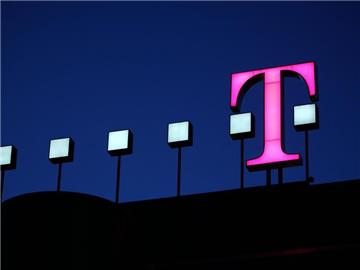 Das Logo auf der Zentrale der Deutschen Telekom in Bonn.