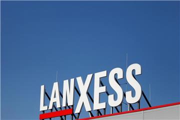 Das Logo des Spezialchemie-Konzerns Lanxess. Foto: Jan Woitas/Archiv