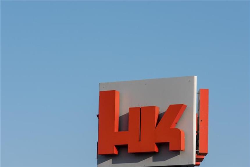 Waffenhersteller Heckler & Koch bekommt neuen Chef Das Logo des Waffenherstellers Heckler & Koch in Oberndorf (Baden-Württemberg). Foto: Patrick Seeger