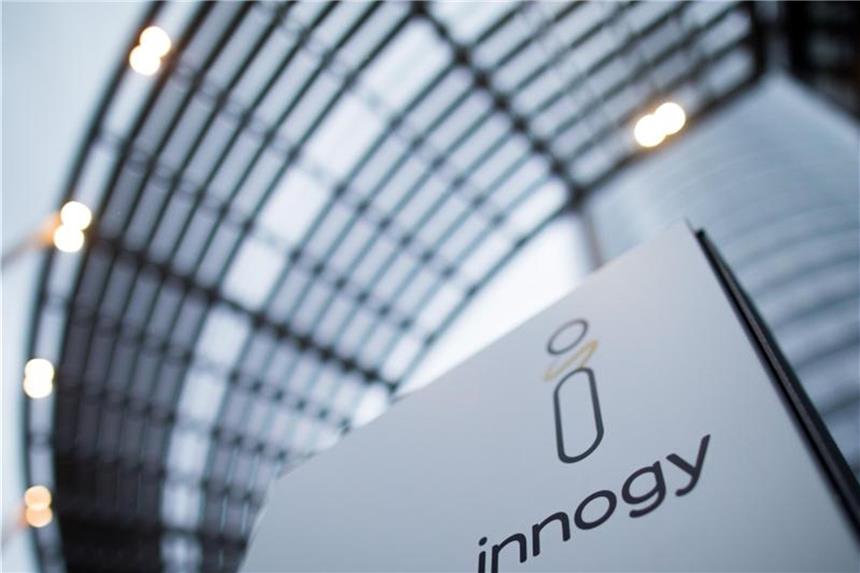 Das Logo von Innogy vor der Konzernzentrale. Foto: Rolf Vennenbernd/Archiv