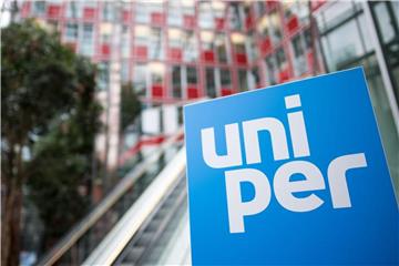 Das Logo von Uniper steht in der Zentrale des Energiekonzerns. Foto: Marius Becker/Archiv