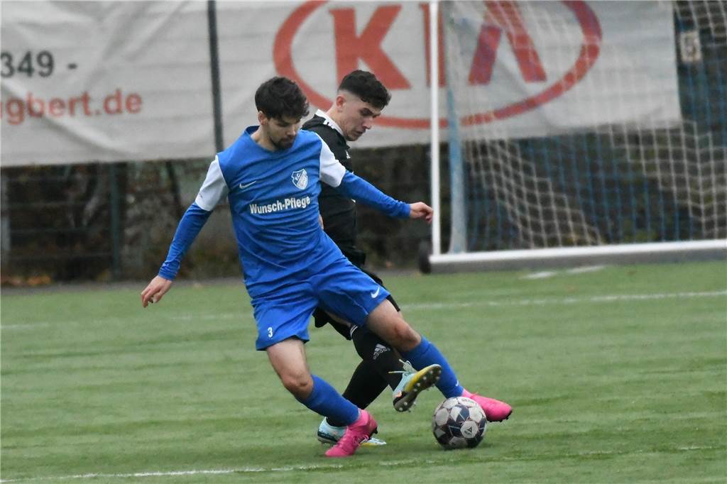Das Lokalderby zwischen dem FC Frohlinde und der SG Castrop hatte es in sich. Die Gäste waren es schließlich, die nach 95 Minuten zum typischen Liedtext „Derbysieger, Derbysieger“ an der Brandheide tanzten - nach einem 3:2.