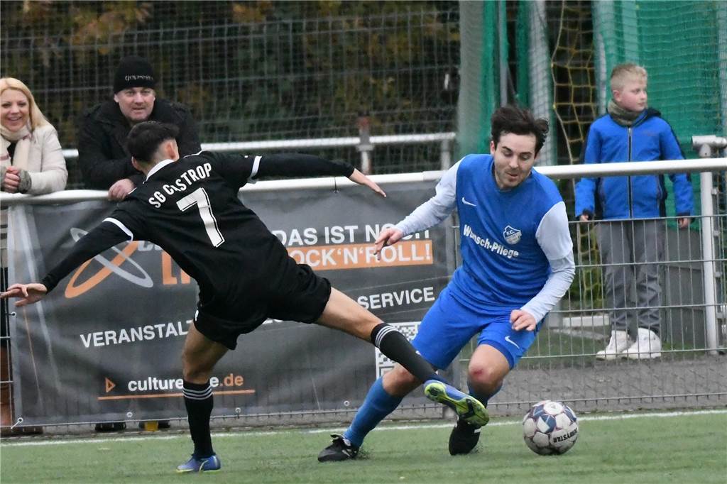 Das Lokalderby zwischen dem FC Frohlinde und der SG Castrop hatte es in sich. Die Gäste waren es schließlich, die nach 95 Minuten zum typischen Liedtext „Derbysieger, Derbysieger“ an der Brandheide tanzten - nach einem 3:2.