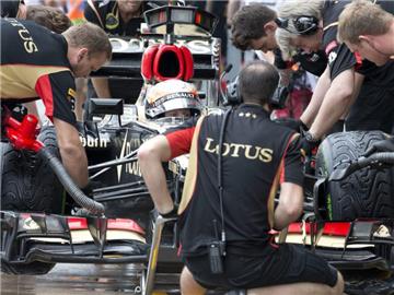 Das Lotus-Team will seinen Wagen voraussichtlich erst bei den Probefahrten in Bahrain vorstellen. Foto: Sebastiao Moreira